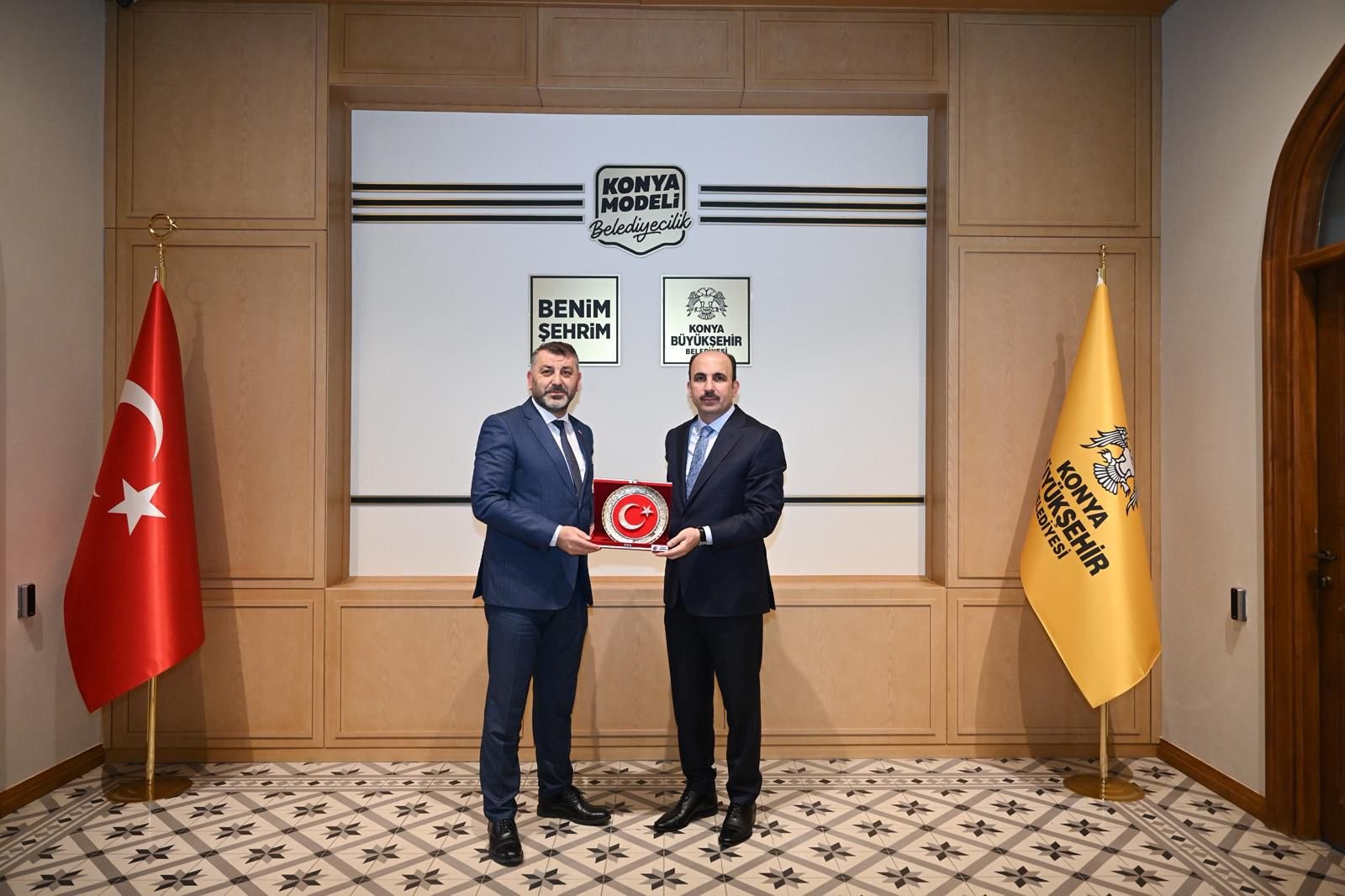 GENEL BAŞKANIMIZ KESKİN KONYA BÜYÜKŞEHİR BELEDİYE BAŞKANI ALTAY’I MAKAMINDA ZİYARET ETTİ