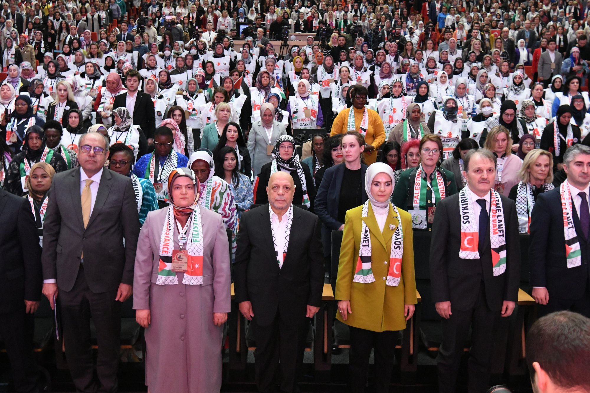 KOFEDERASYONUMUZ HAK-İŞ TARAFINDAN DÜZENLENEN “FİLİSTİNLİ KADINLARLA ULUSLARARASI DAYANIŞMA KONFERANSI”NA KATILDIK