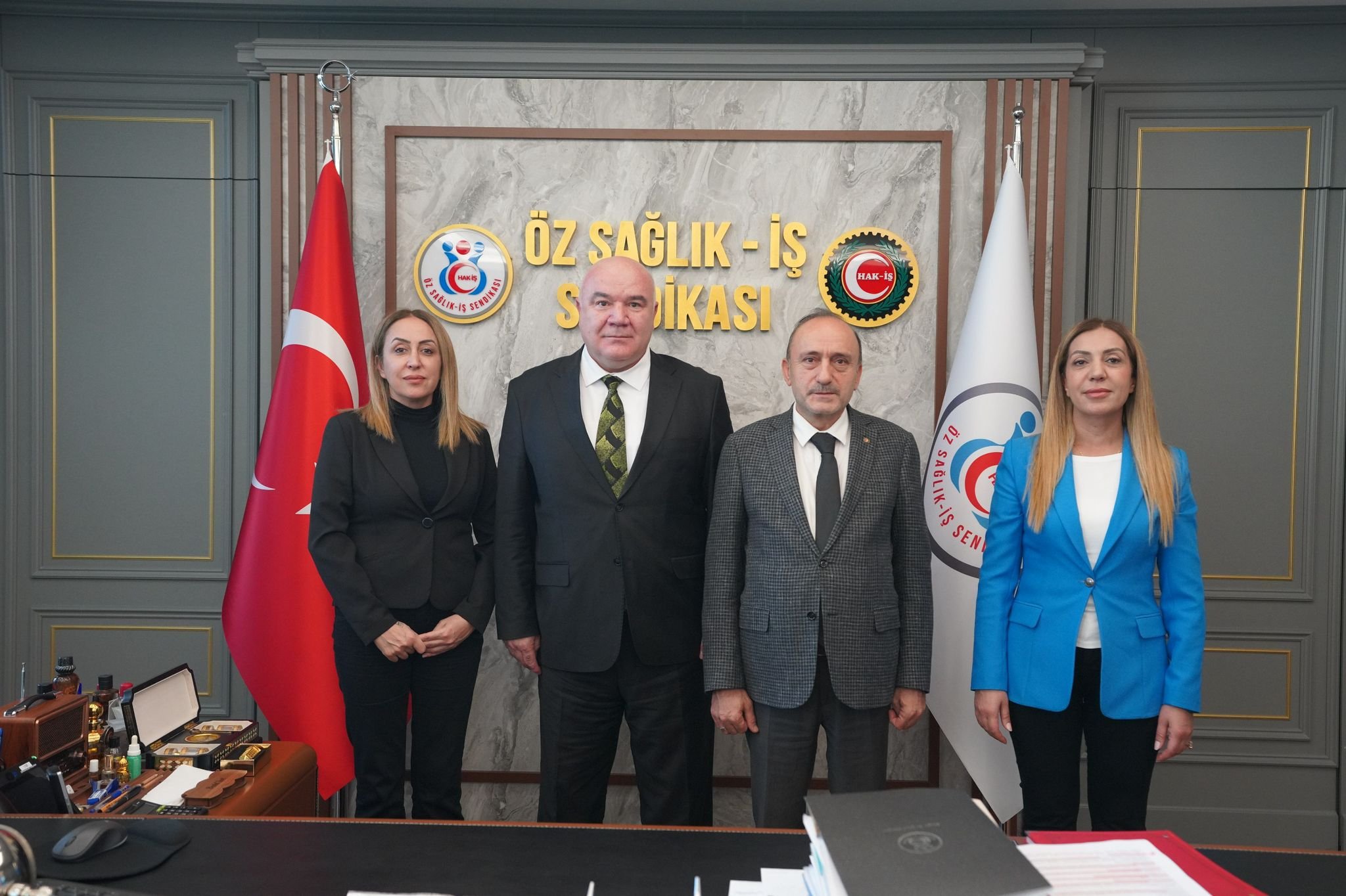 SENDİKAMIZDAN ÖZ SAĞLIK-İŞ SENDİKASINA HAYIRLI OLSUN ZİYARETİ